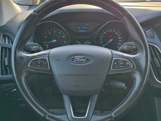 Ford Focus foto 9