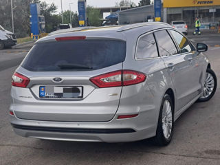 Ford Mondeo foto 2