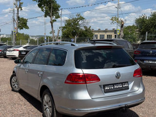 Volkswagen Passat foto 3