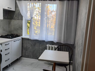 Apartament cu 2 camere, 46 m², Centru, Bălți foto 6