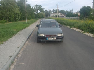 Opel Astra фото 2