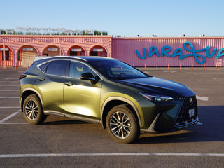 Lexus NX Series foto 1