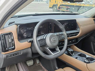 Nissan Pathfinder foto 9