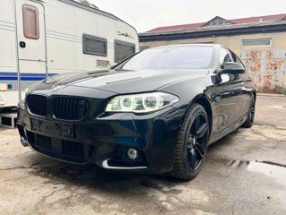 BMW 5 Series foto 2