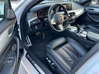 BMW 5 Series foto 7