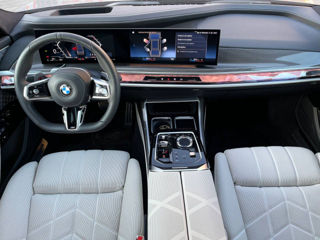 BMW 7 Series foto 9