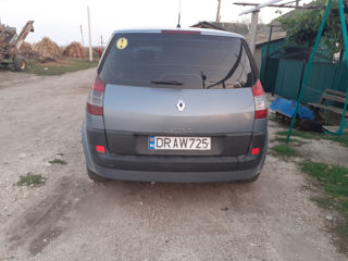 Renault Scenic foto 2