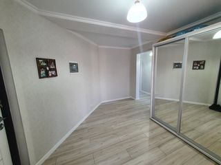 Apartament cu 2 camere, 63 m², Centru, Căușeni, Căușeni foto 2