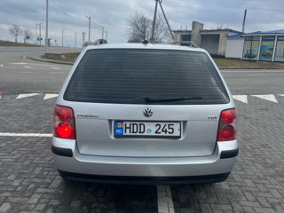 Volkswagen Passat foto 2