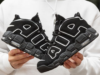 Nike Air More Uptempo Black/White Unisex foto 1