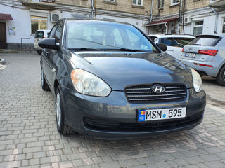 Hyundai Accent foto 4