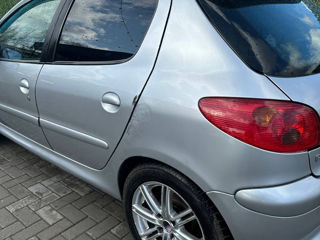 Peugeot 206 foto 9