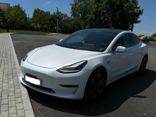 Tesla Model 3 foto 3