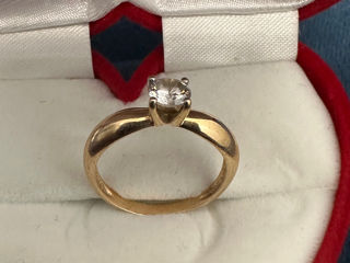 Новое золотое кольцо для помолвки