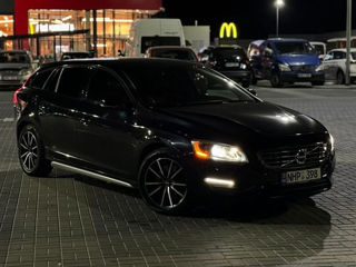 Volvo V60 foto 1