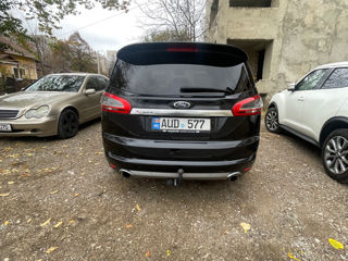 Ford S-Max foto 9