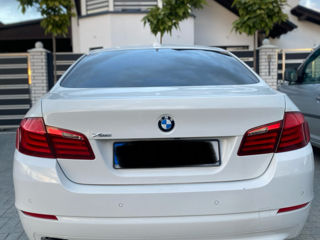 BMW 5 Series foto 4