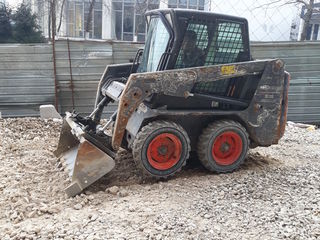 Lucrari cu  minitractor Bobcat foto 6