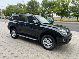 Toyota Land Cruiser Prado foto 3