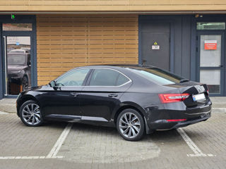 Skoda Superb foto 4