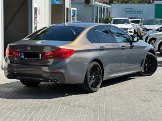 BMW 5 Series foto 4