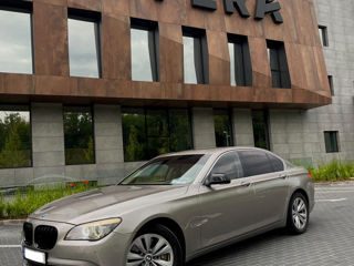 BMW 7 Series foto 3