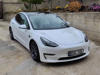 Tesla Model 3 foto 8