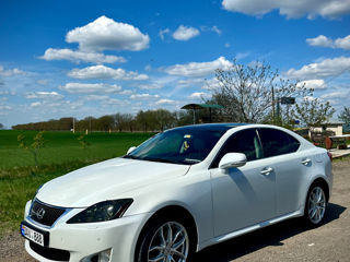 Lexus IS Series