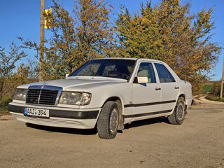 Mercedes Series (W124) foto 2