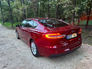 Ford Fusion foto 5