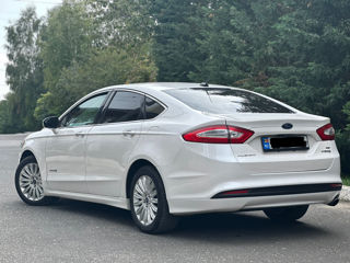 Ford Fusion foto 4