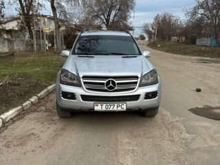 Mercedes GL-Class