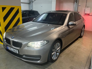 BMW 5 Series foto 6