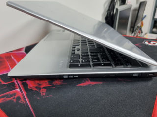 Ноутбук Acer Aspire V5-571 / 15.6" / Core i5-3317U / 8 GB RAM/ 240 GB SSD Laptop foto 5