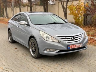 Hyundai Sonata foto 3