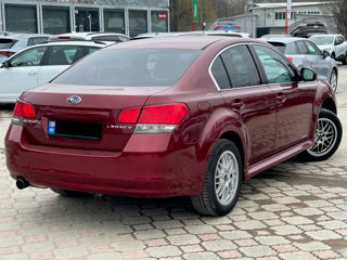 Subaru Legacy foto 4