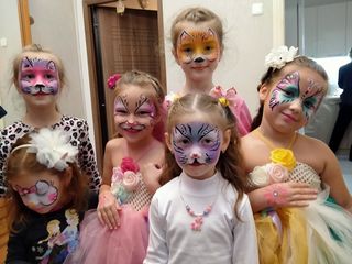 Pictez copii la diferite evenimente. Бодиарт на лице. Аквагрим. Face painting. Desene pe față. foto 10