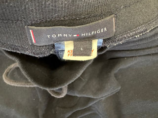 Tommy Hilfiger foto 4