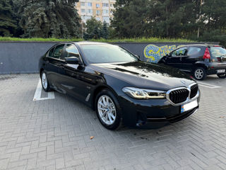 BMW 5 Series foto 2