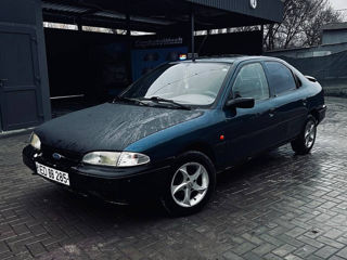 Ford Mondeo foto 2