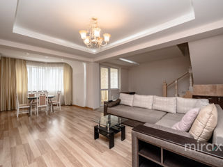 Apartament cu 3 camere, 150 m², Buiucani, Chișinău foto 4