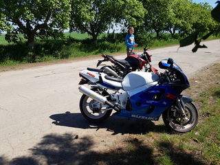 Suzuki Gsx750R Srad foto 4