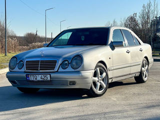 Mercedes E-Class foto 3