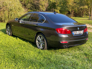 BMW 5 Series foto 3