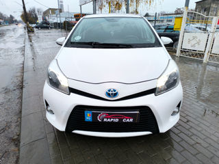 Toyota Yaris foto 2