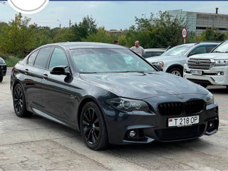 BMW 5 Series foto 1