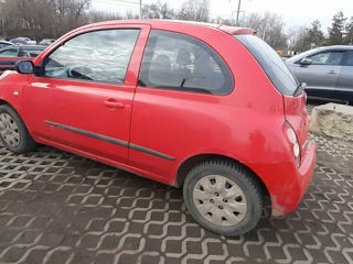 Nissan Micra foto 2