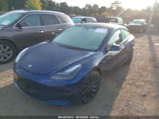 Tesla Model 3 foto 2