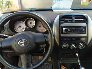 Toyota Rav 4 foto 7