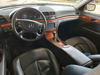 Mercedes E-Class foto 5